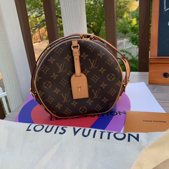 Louis Vuitton Handbags - Sold Louis Vuitton Boite Chapeau Mm